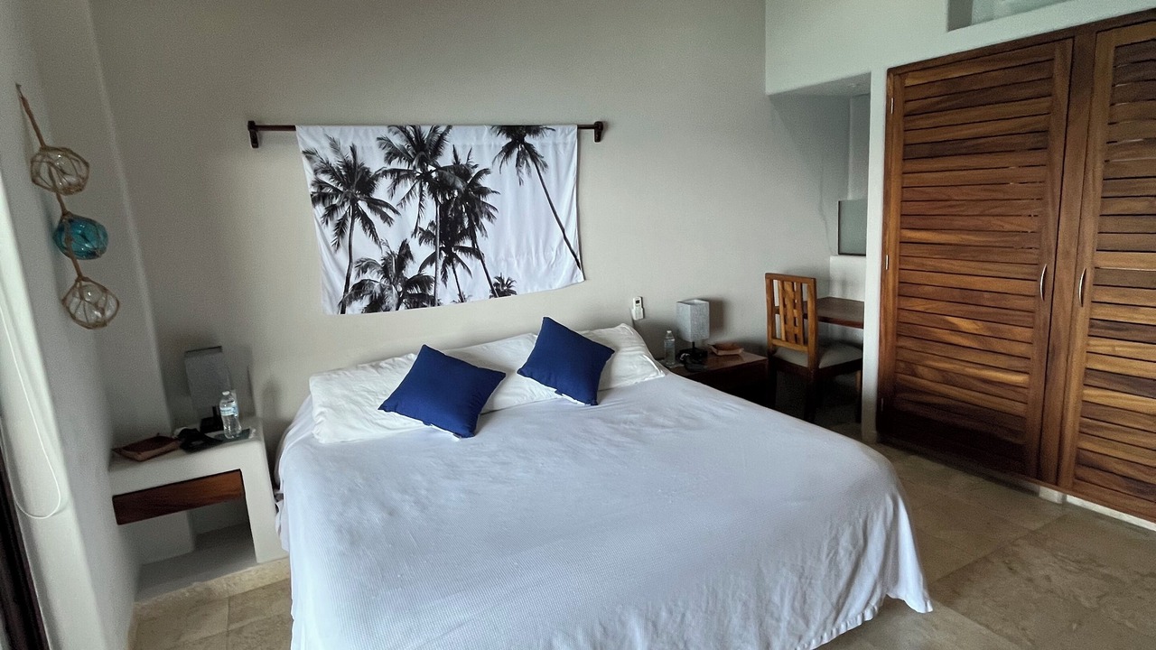 Photo of Bedroom in Zihuatanejo