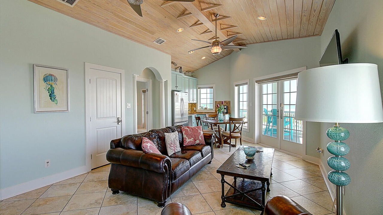 Photo of Livingroom in Sand Point