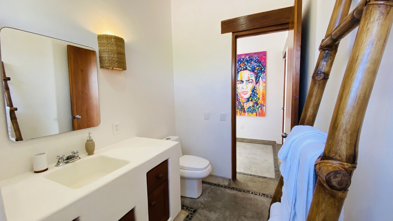 Photo of Bathroom in Saladita