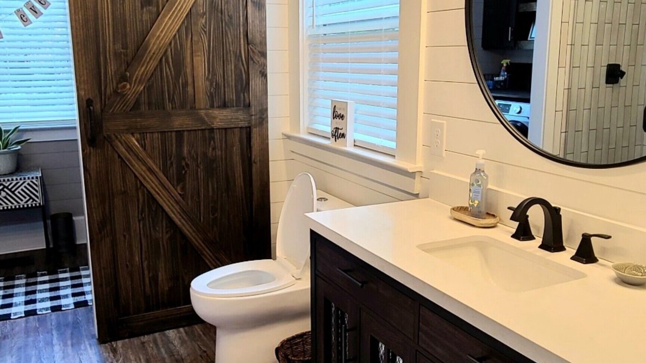 Photo of Bathroom in Glen Rose