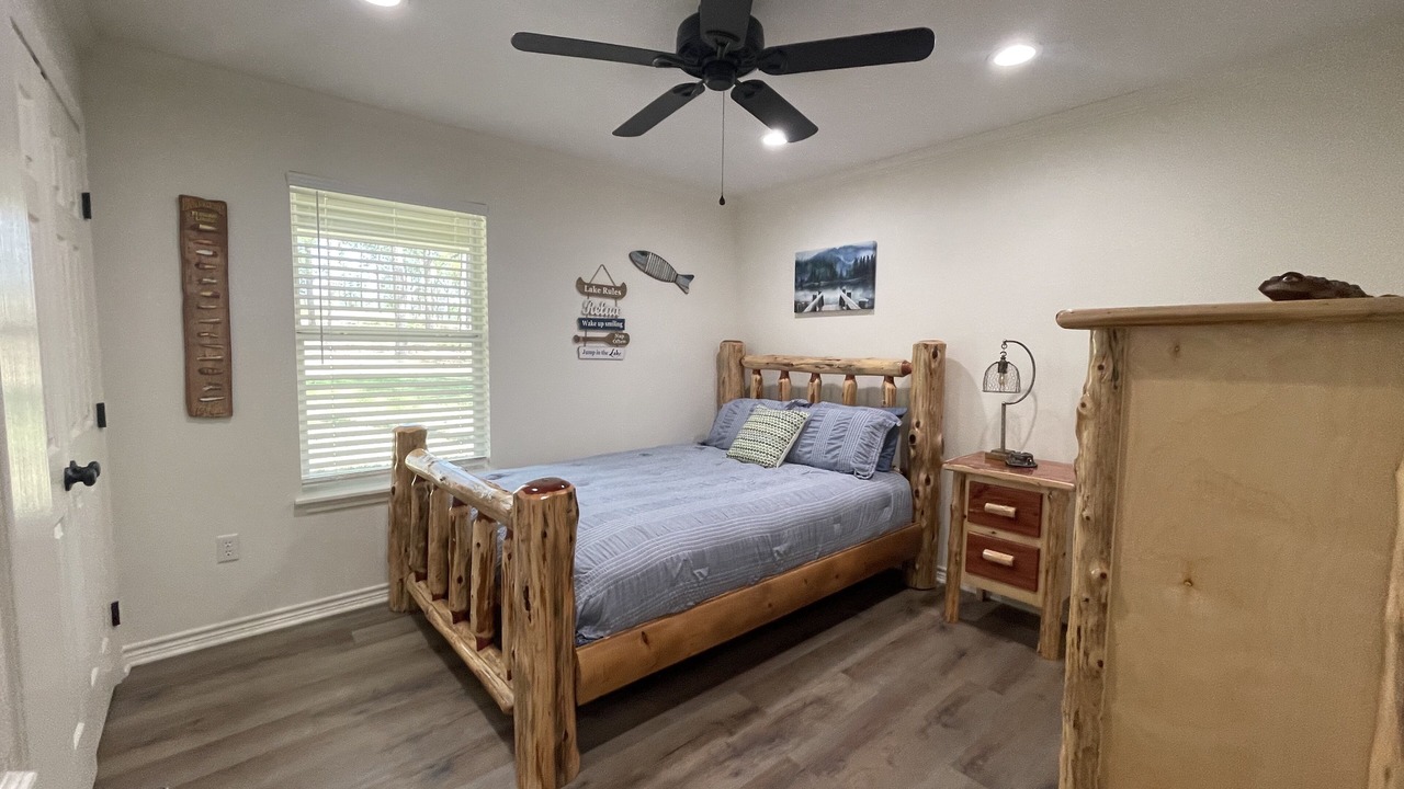 Photo of Bedroom in Brookeland