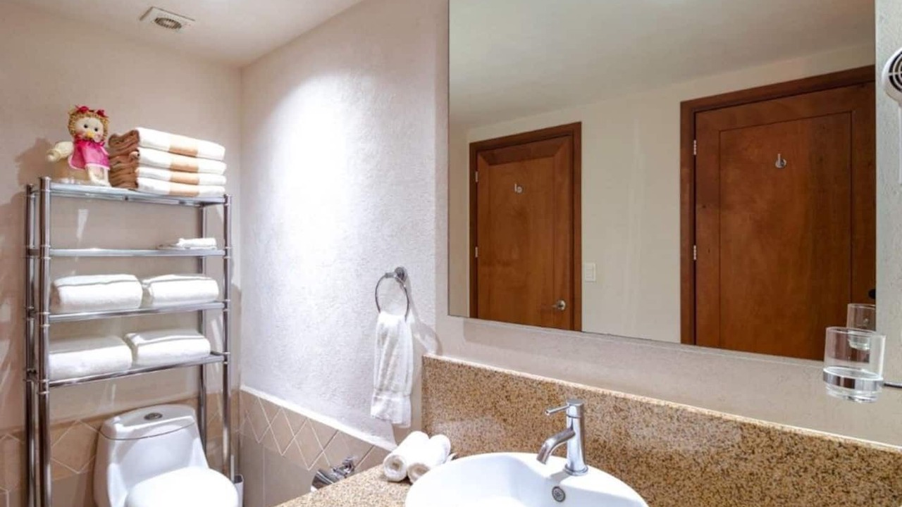 Photo of Bathroom in South Hotel Zone