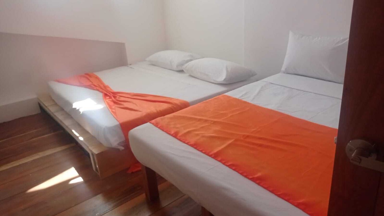 Photo of Bedroom in R