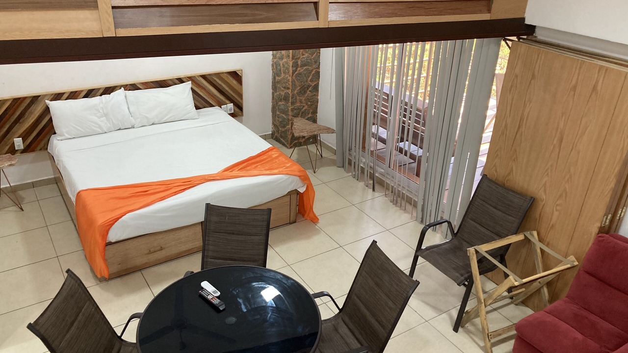 Photo of Bedroom in R