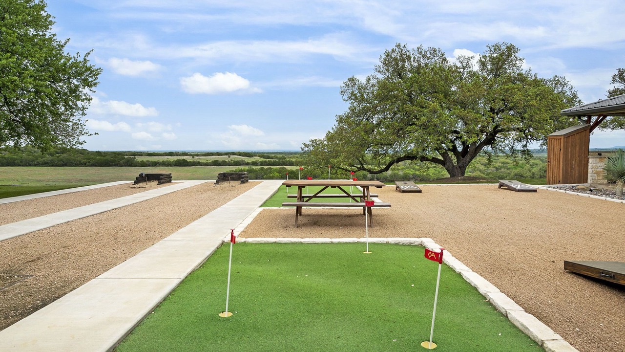 Photo of Outdoor in Lipan