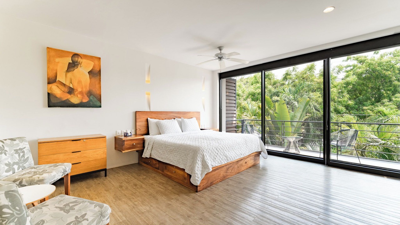Photo of Bedroom in R