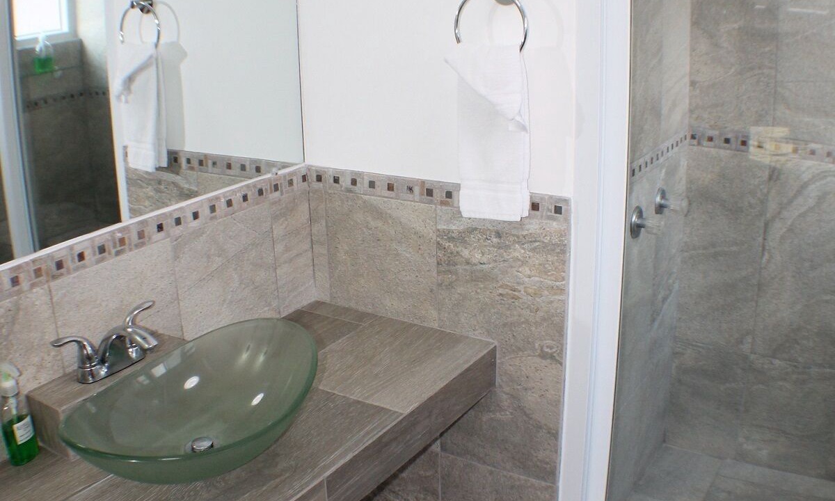 Photo of Bathroom in Zona 10