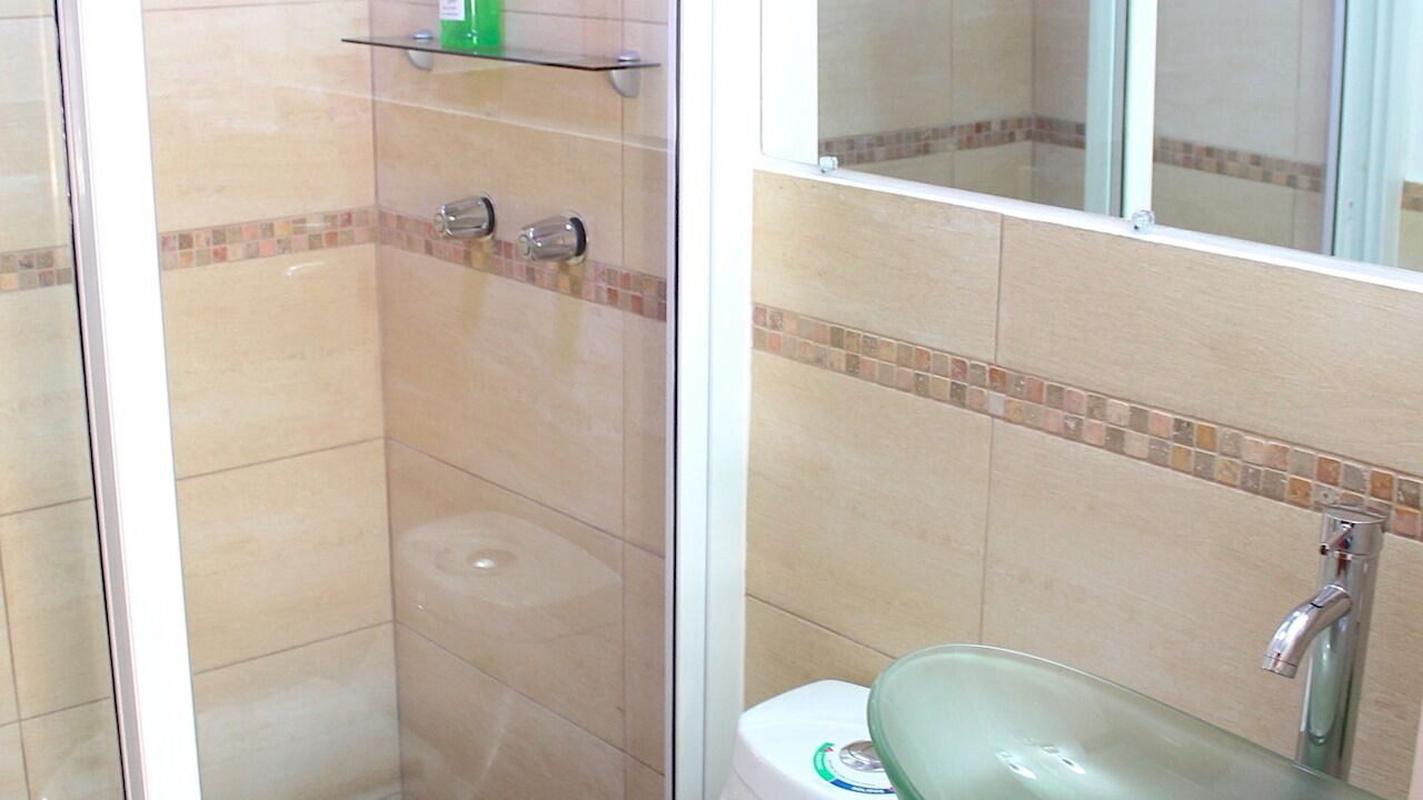 Photo of Bathroom in Zona 10