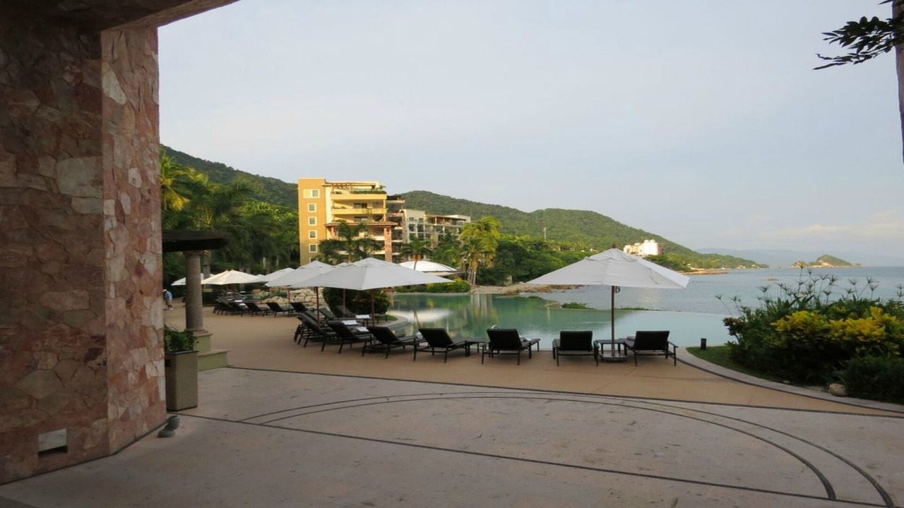 Photo of Outdoor in Romantic Zone