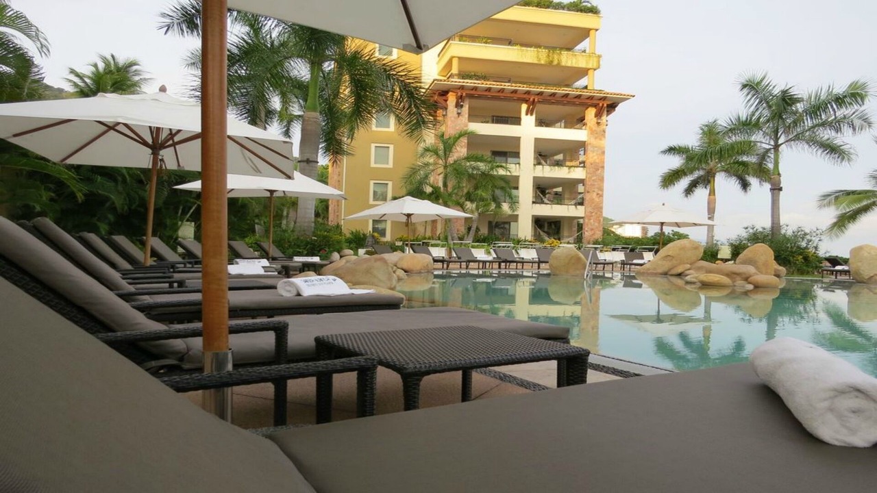 Photo of Outdoor in Romantic Zone