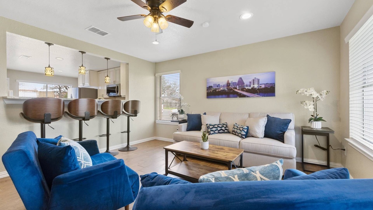 Photo of Livingroom in Blackshear-Prospect Hill