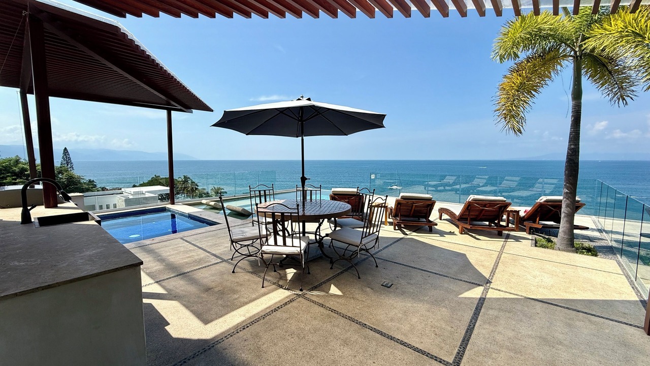Photo of Outdoor in South Shore Hotel Area