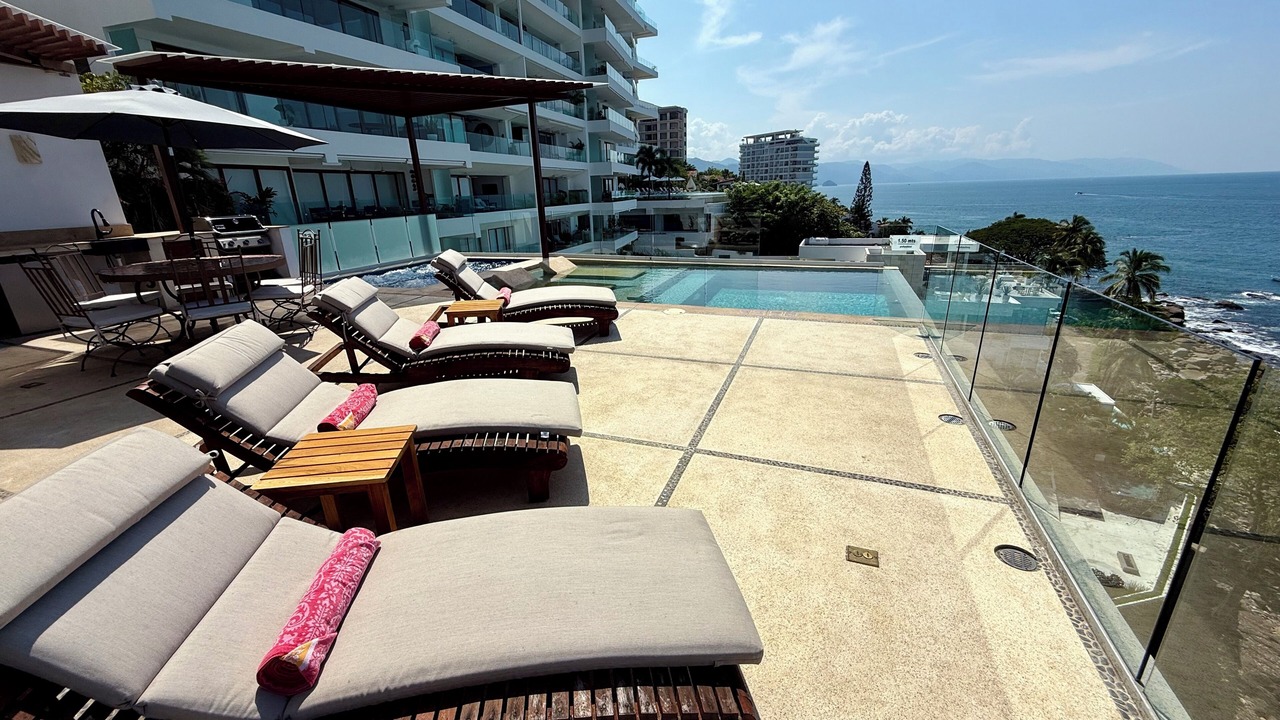 Photo of Outdoor in South Shore Hotel Area
