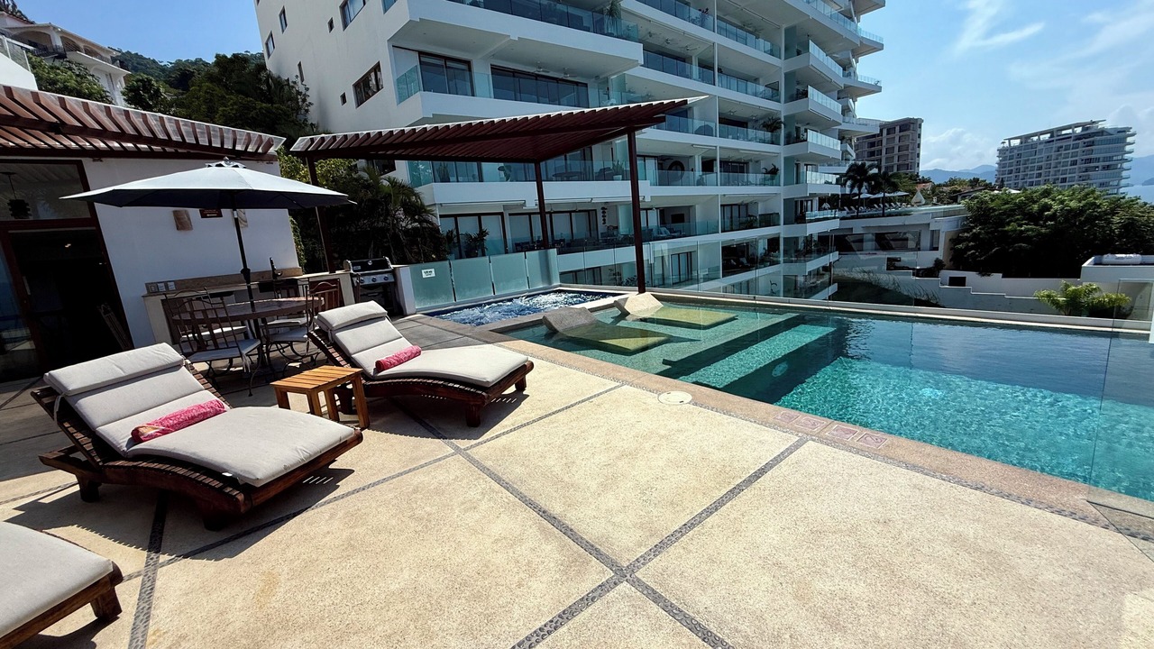 Photo of Outdoor in South Shore Hotel Area