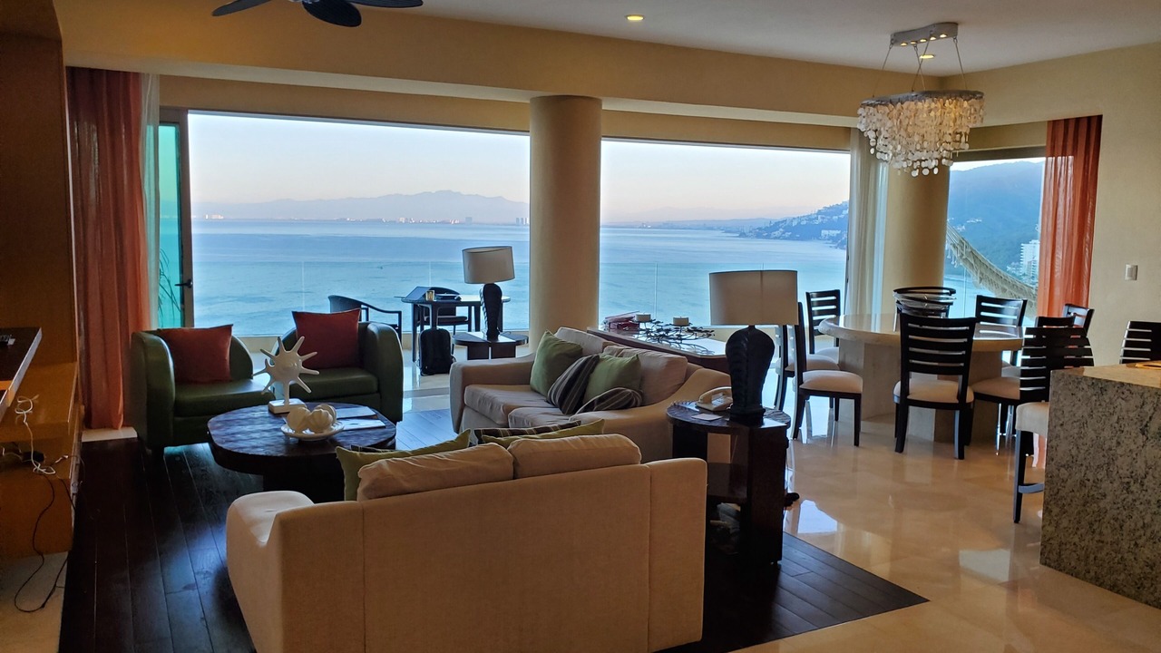 Photo of Bedroom in South Shore Hotel Area