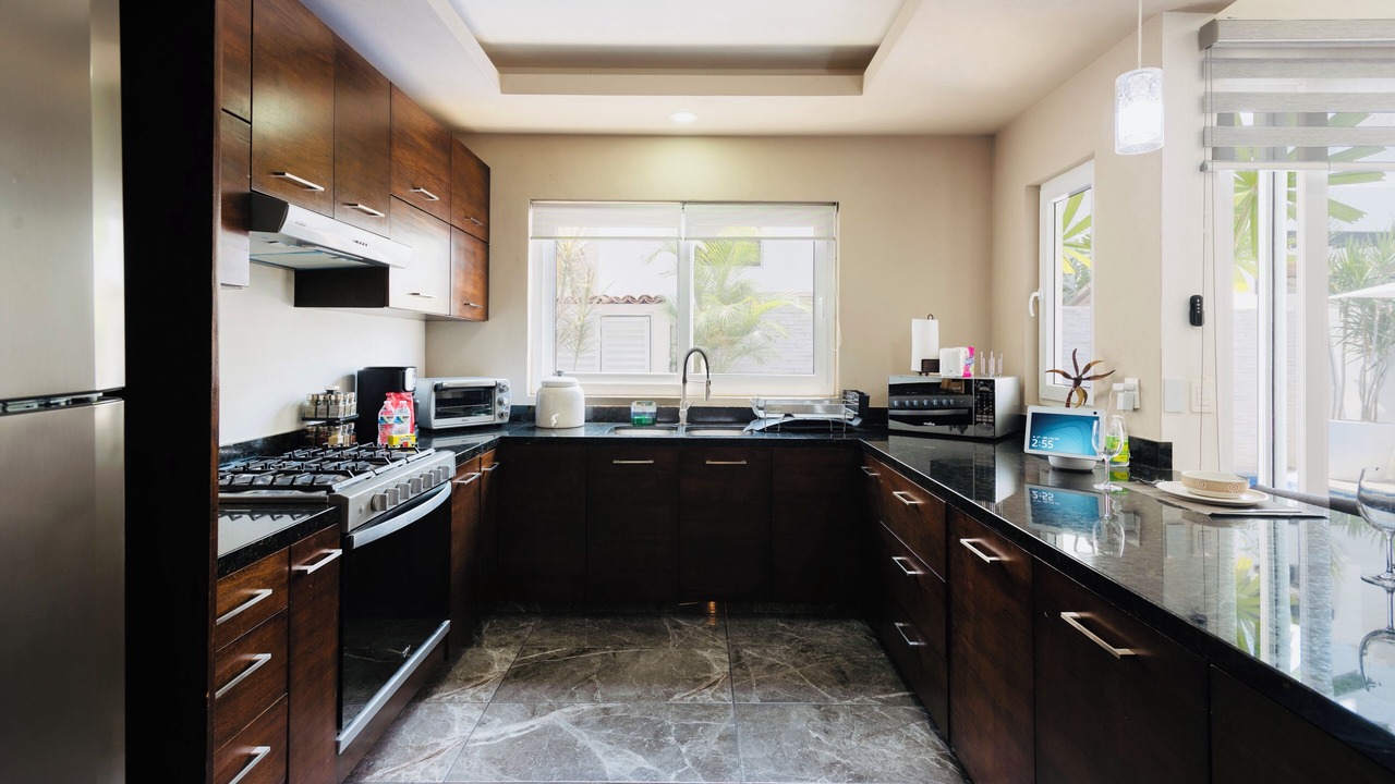 Photo of Kitchen in Flamingos