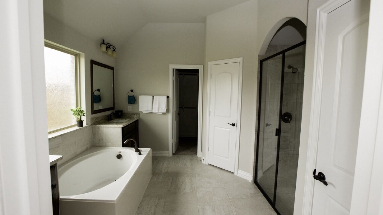 Photo of Bathroom in Las Colinas