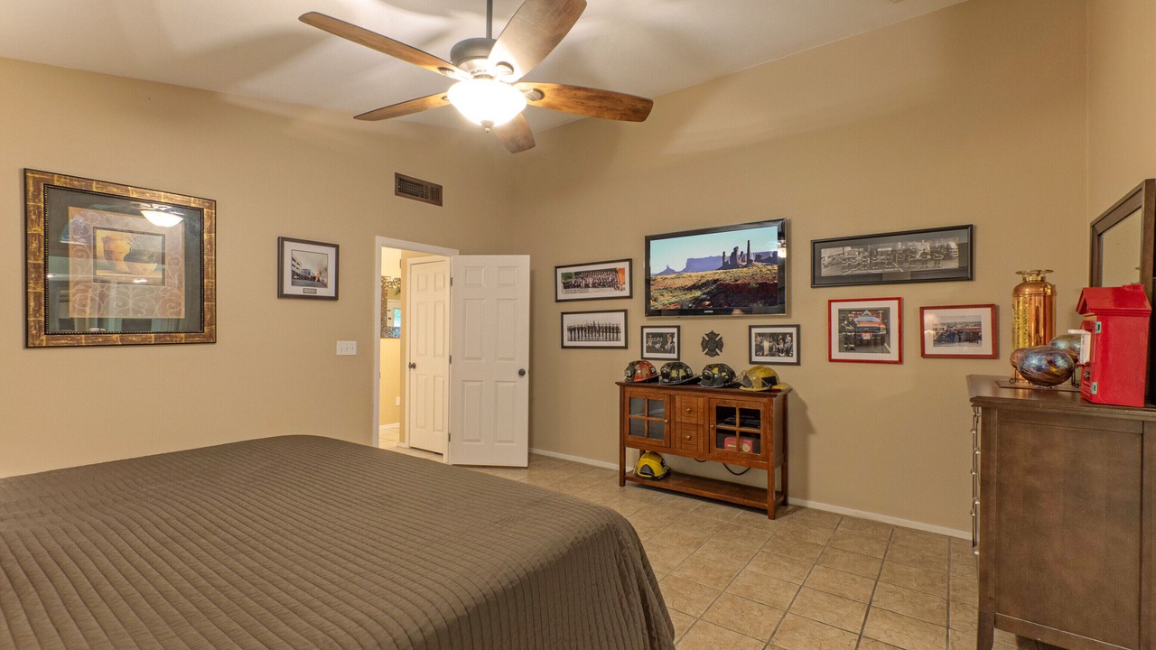 Photo of Bedroom in Monarch