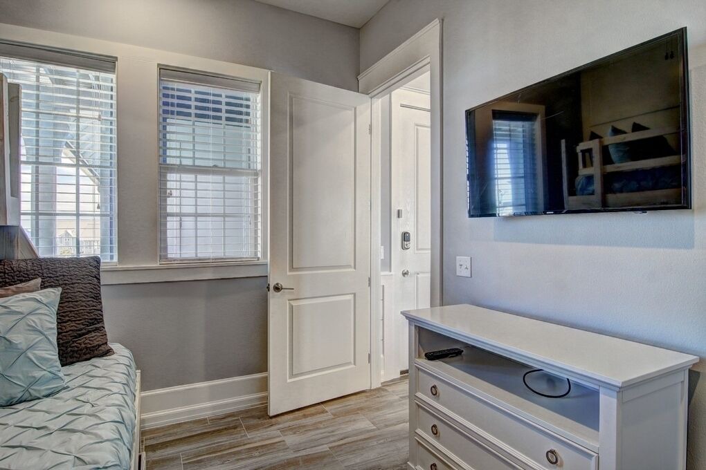 Photo of Bedroom in Cinnamon Shore