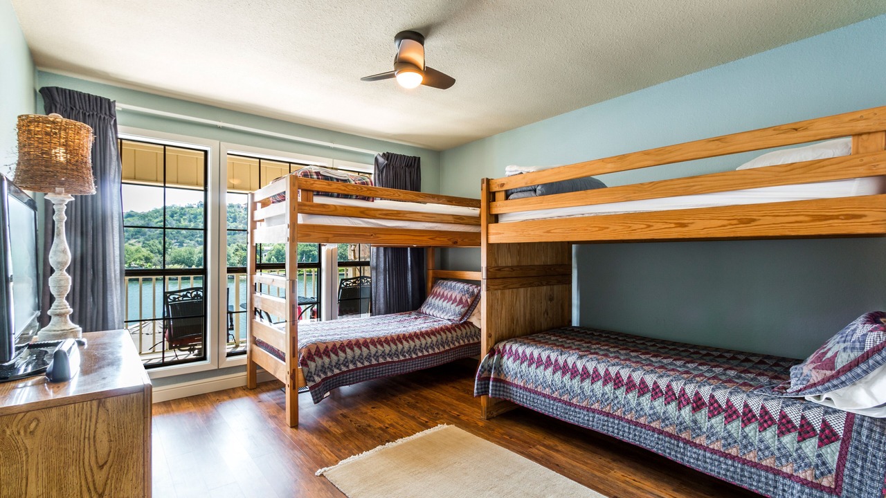 Photo of Bedroom in Horseshoe Bay