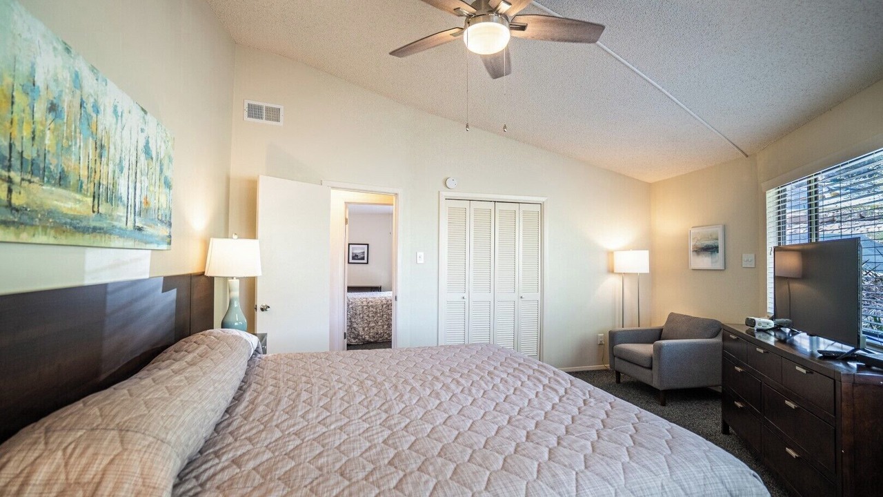 Photo of Bedroom in Lakeway
