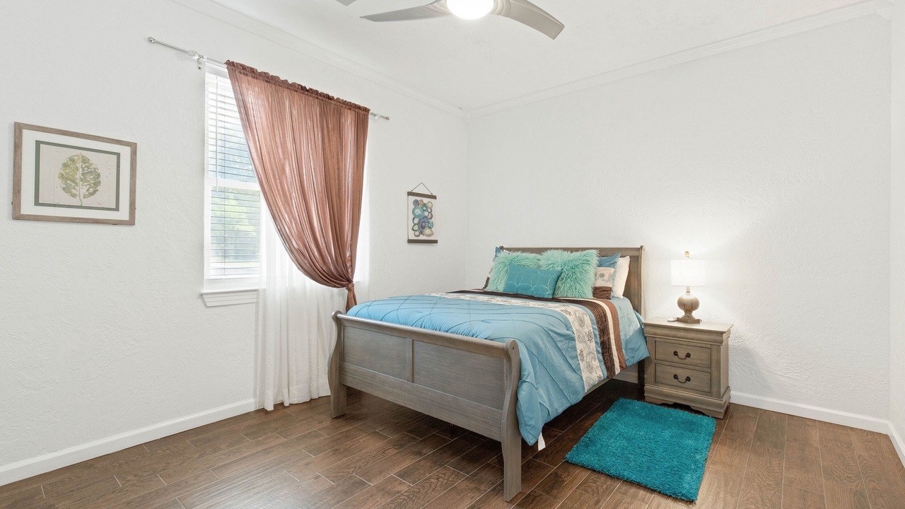 Photo of Bedroom in Granbury