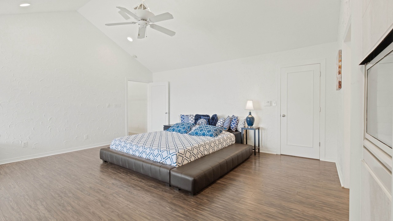 Photo of Bedroom in Granbury