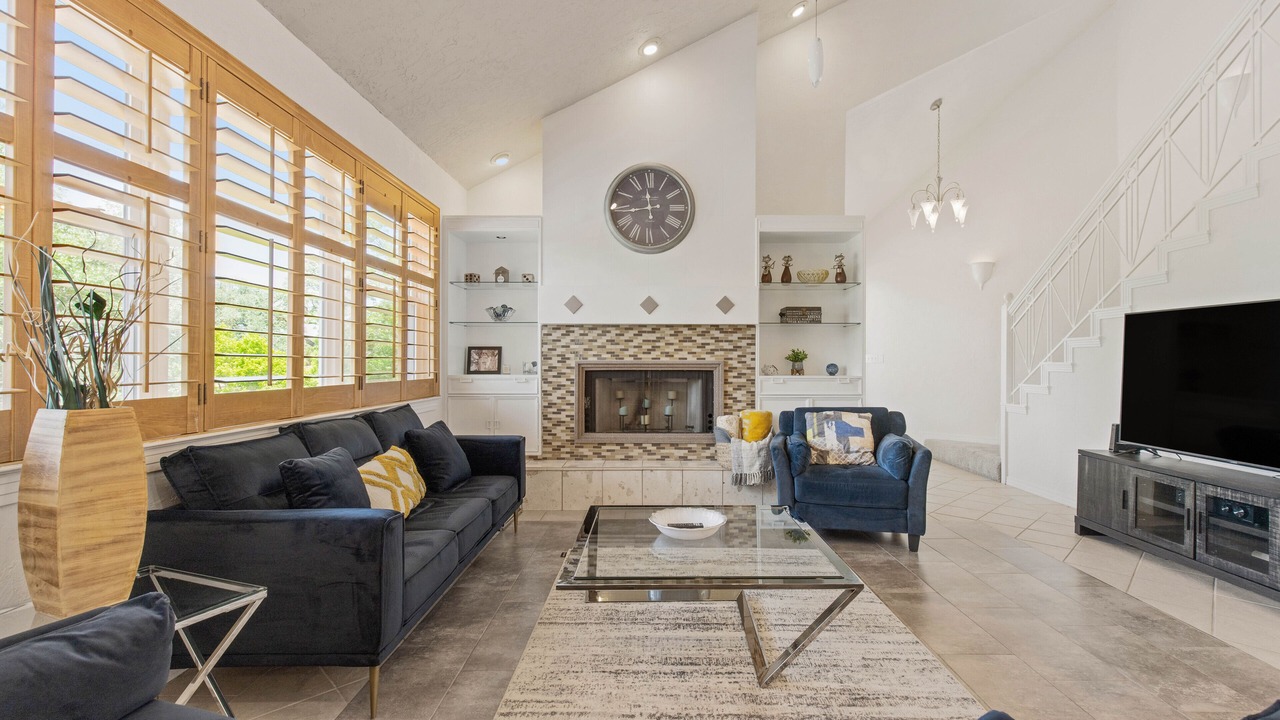 Photo of Livingroom in Granbury