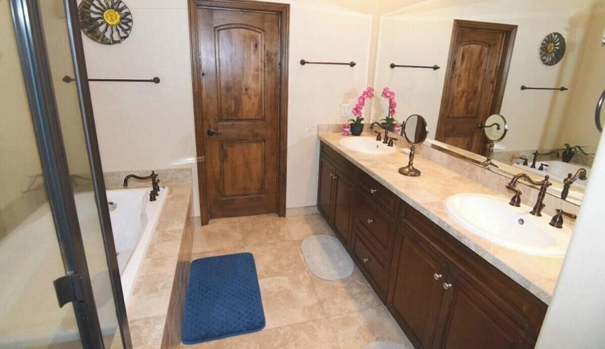 Photo of Bathroom in El Dorado Ranch