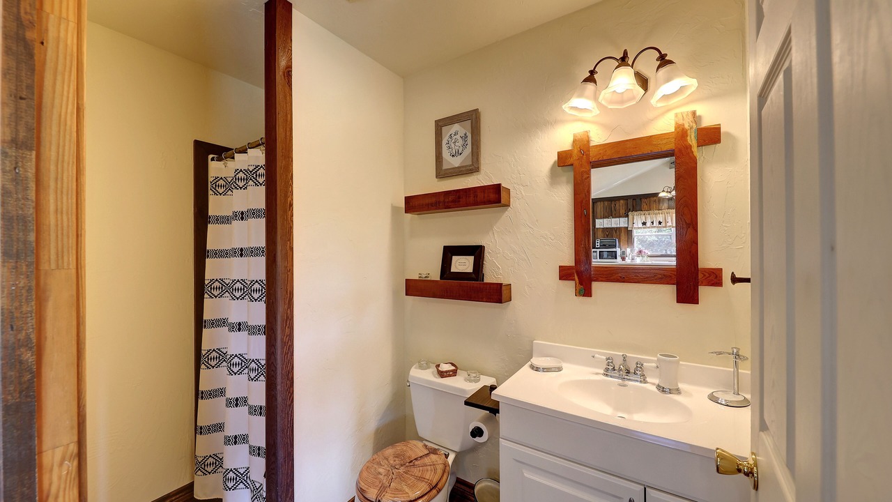 Photo of Bathroom in Hunt