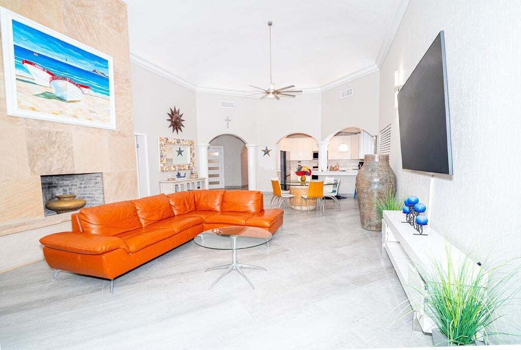 Photo of Livingroom in Sandy Beach