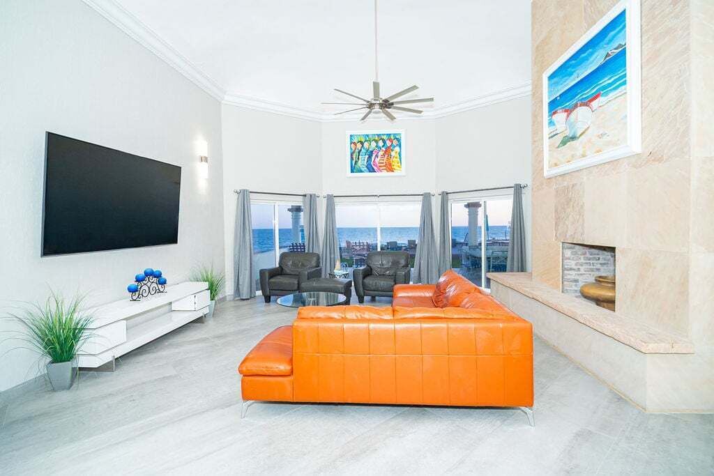 Photo of Livingroom in Sandy Beach