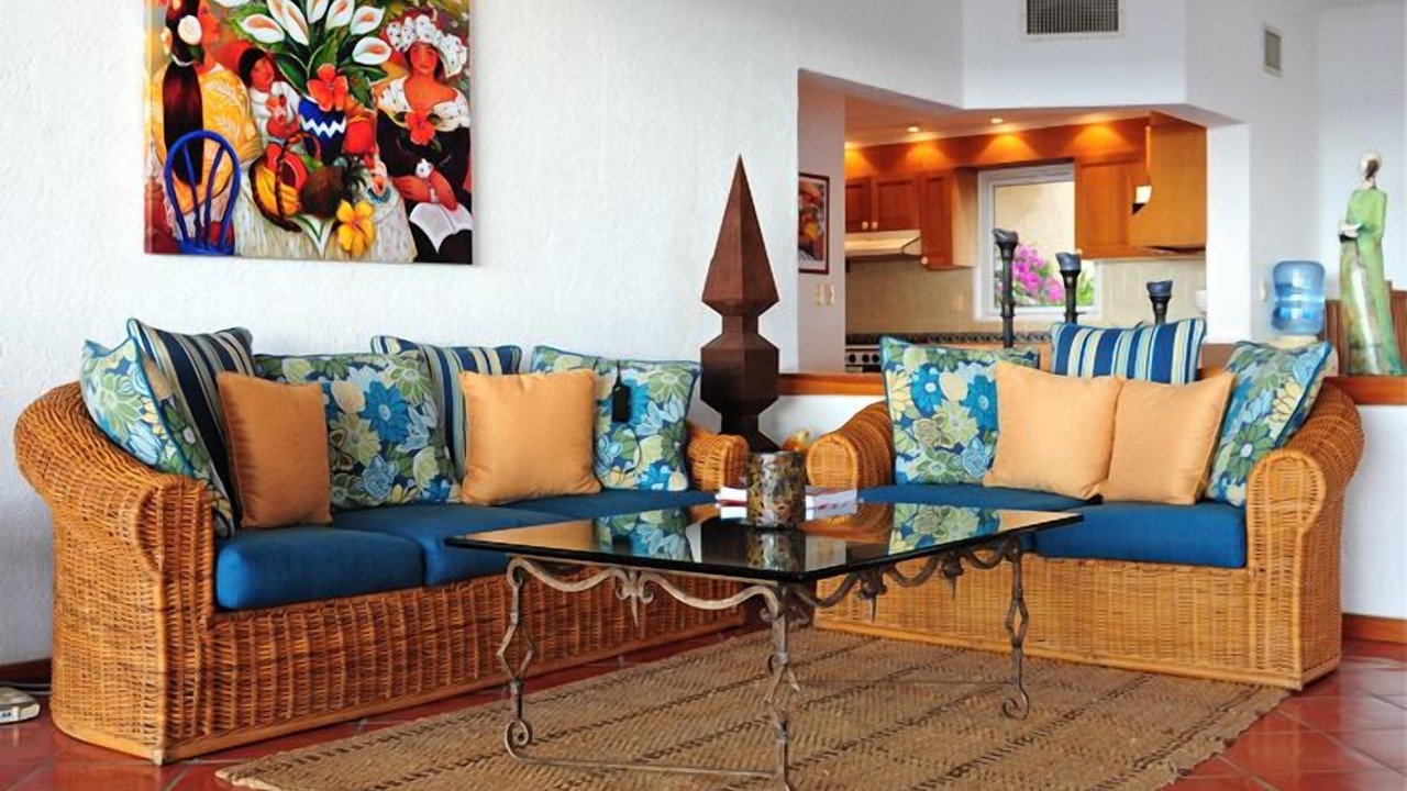 Photo of Livingroom in South Shore Hotel Area