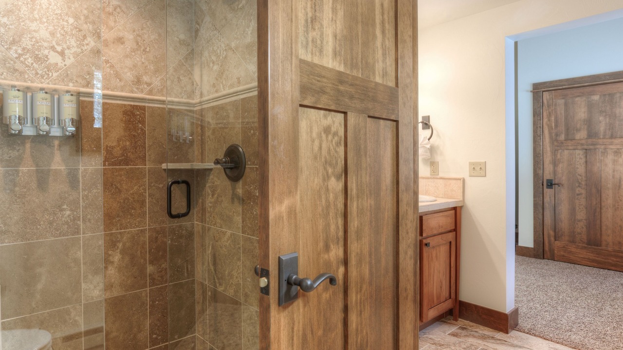 Photo of Bathroom in Powder Ridge