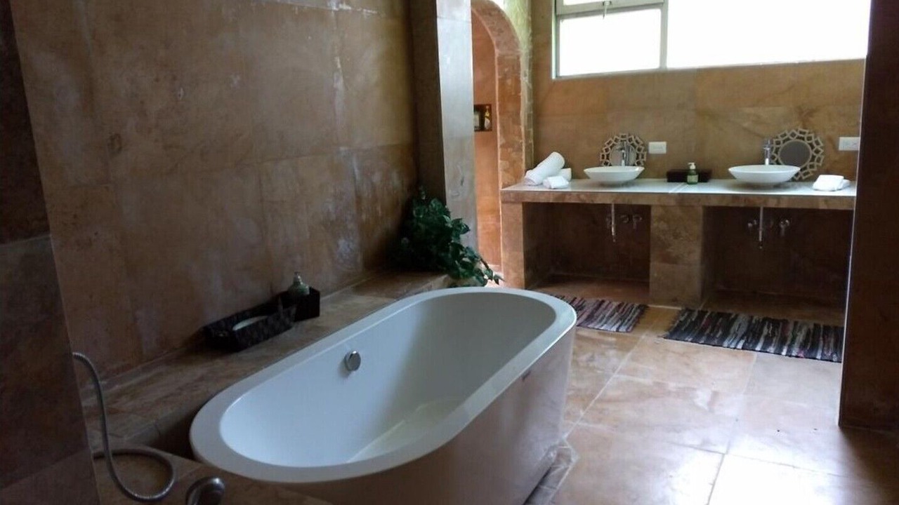 Photo of Bathroom in Colonia Vista Hermosa Uno