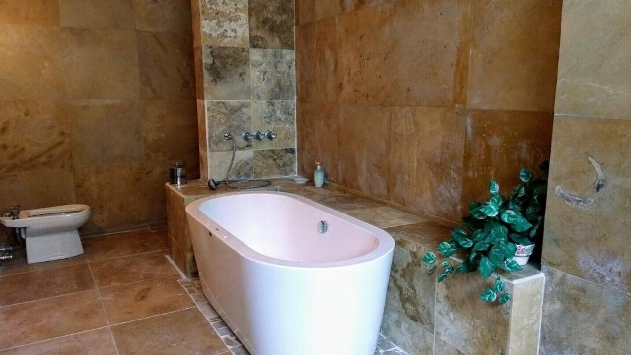 Photo of Bathroom in Colonia Vista Hermosa Uno