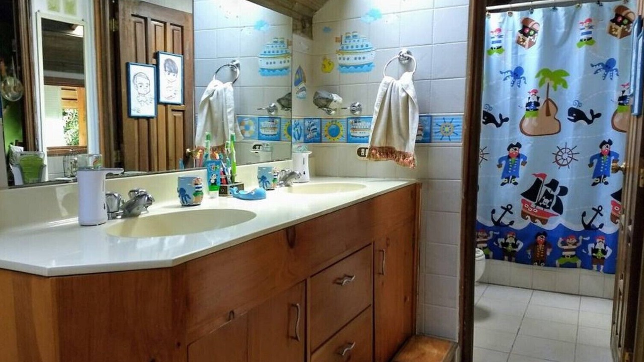 Photo of Bathroom in Guatemala City