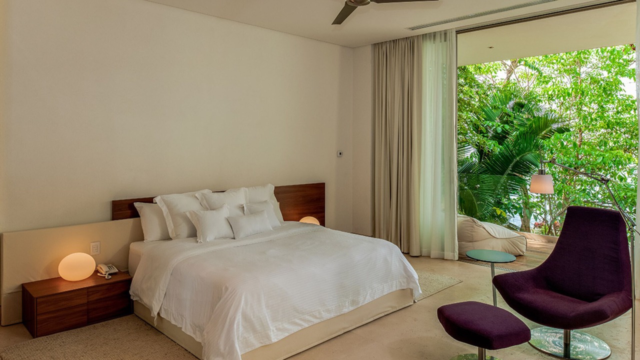 Photo of Bedroom in South Shore Hotel Area