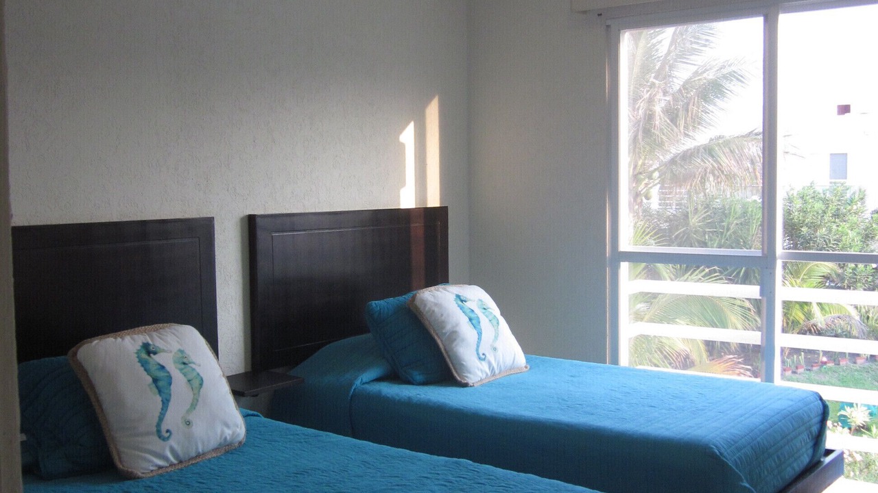Photo of Bedroom in Anton Lizardo