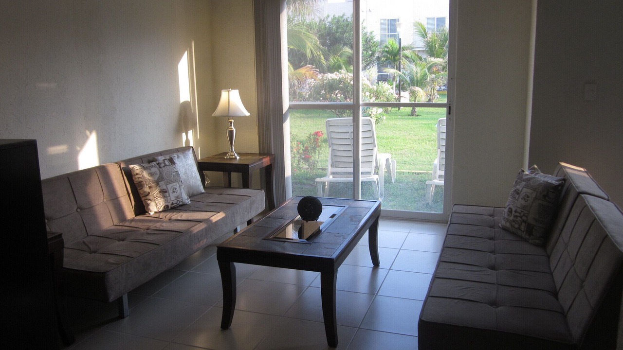 Photo of Livingroom in Anton Lizardo