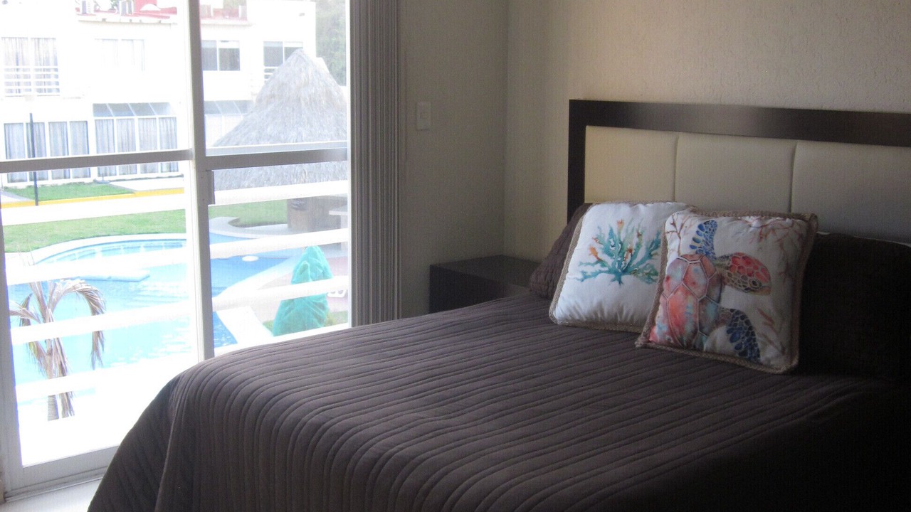 Photo of Bedroom in Anton Lizardo
