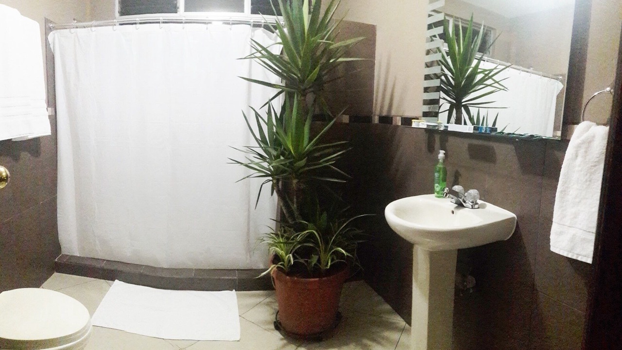 Photo of Bathroom in Quetzaltenango