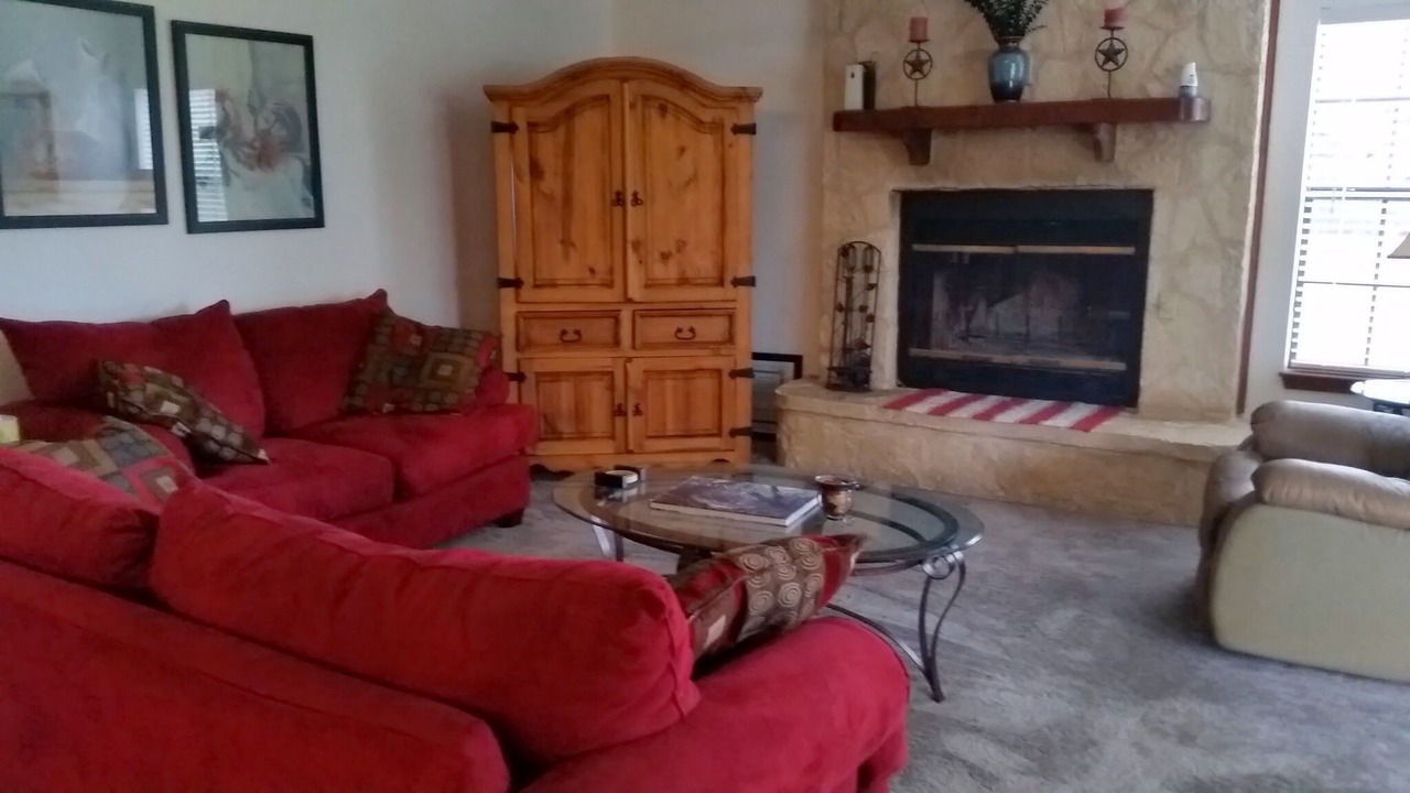 Photo of Livingroom in Dripping Springs