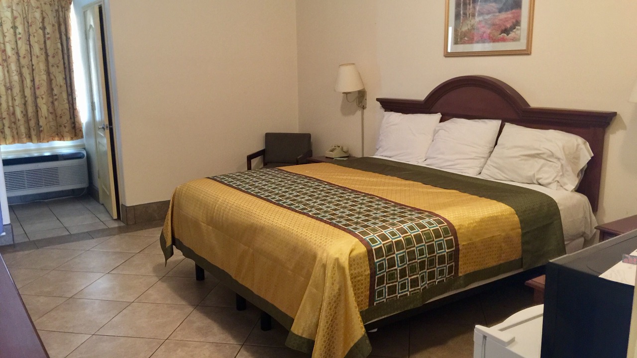 Photo of Bedroom in Edinburg