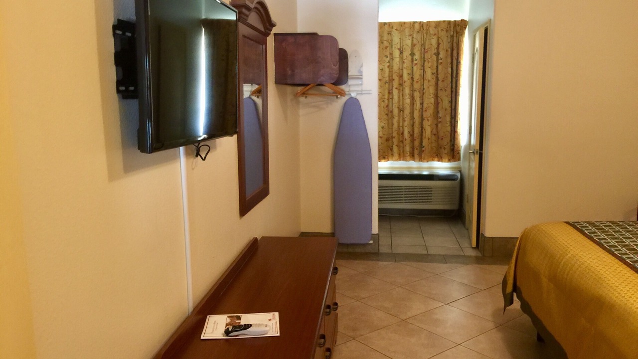 Photo of Bedroom in Edinburg