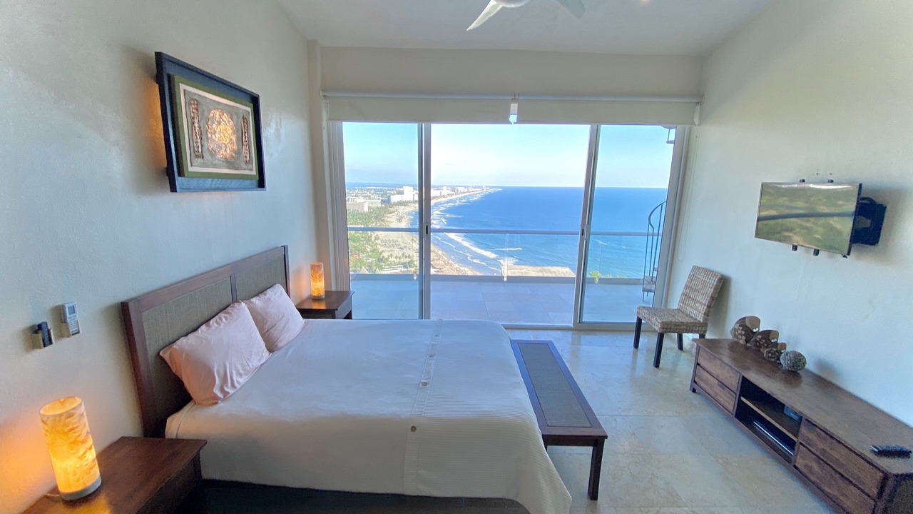 Photo of Bedroom in Puerto Marques