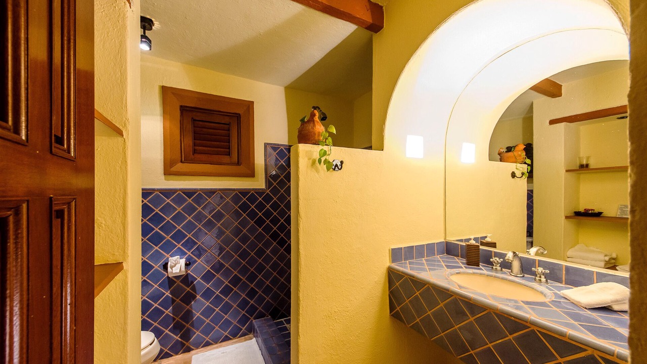 Photo of Bathroom in Romantic Zone