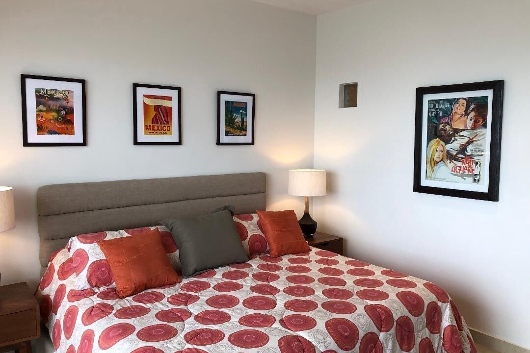 Photo of Bedroom in South Shore Hotel Area