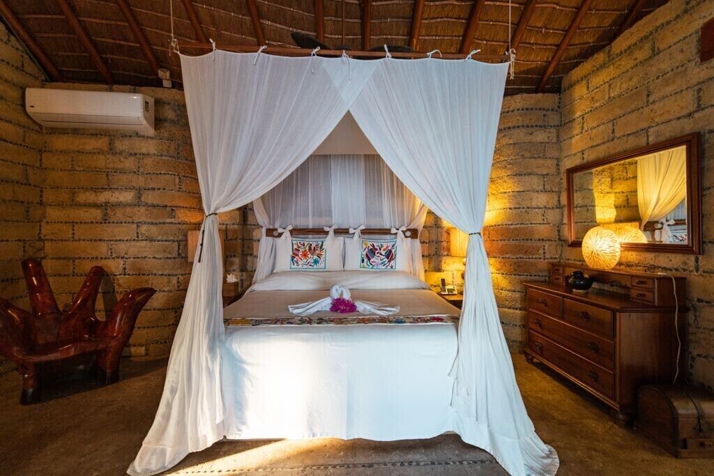 Photo of Bedroom in Zihuatanejo