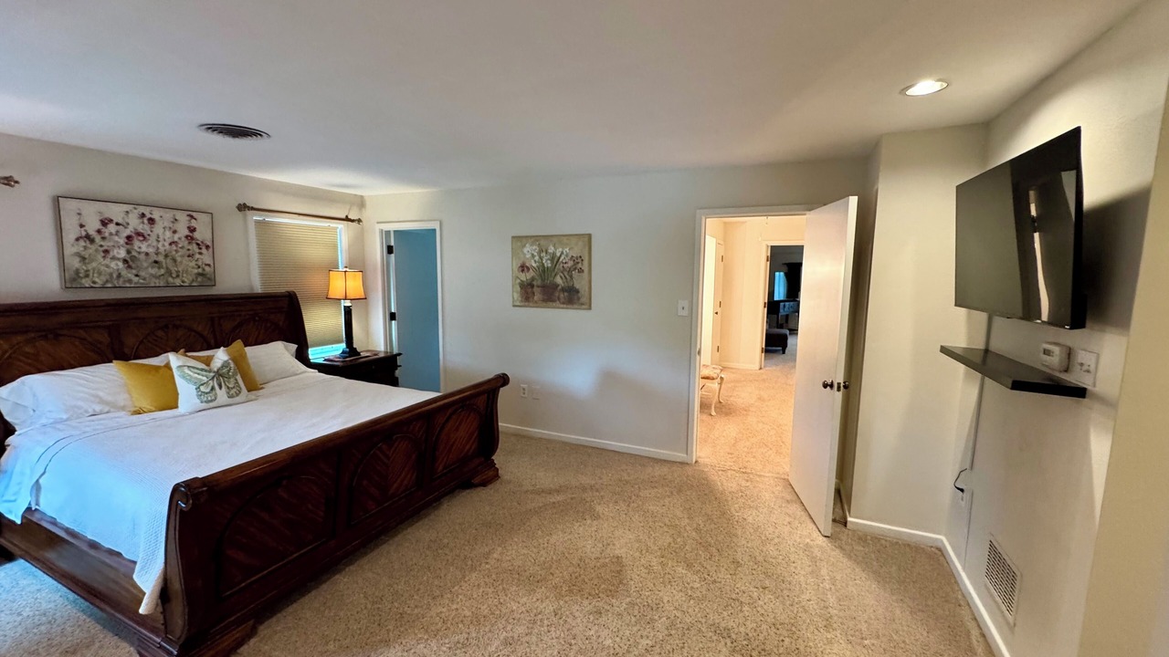 Photo of Bedroom in Weston
